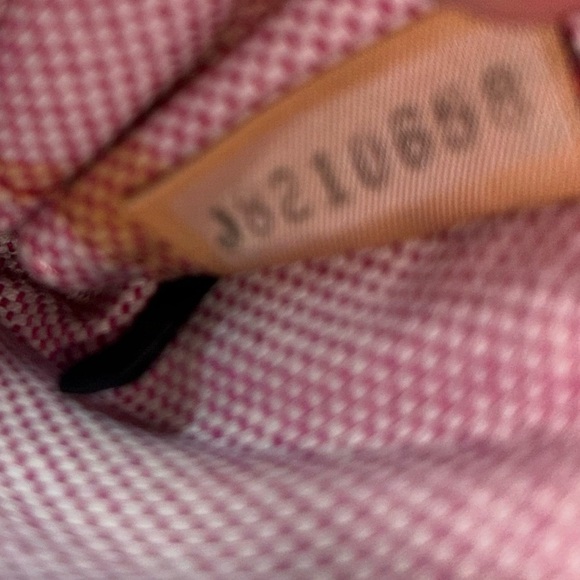 Dooney & Bourke White Satchel - Picture 11 of 11